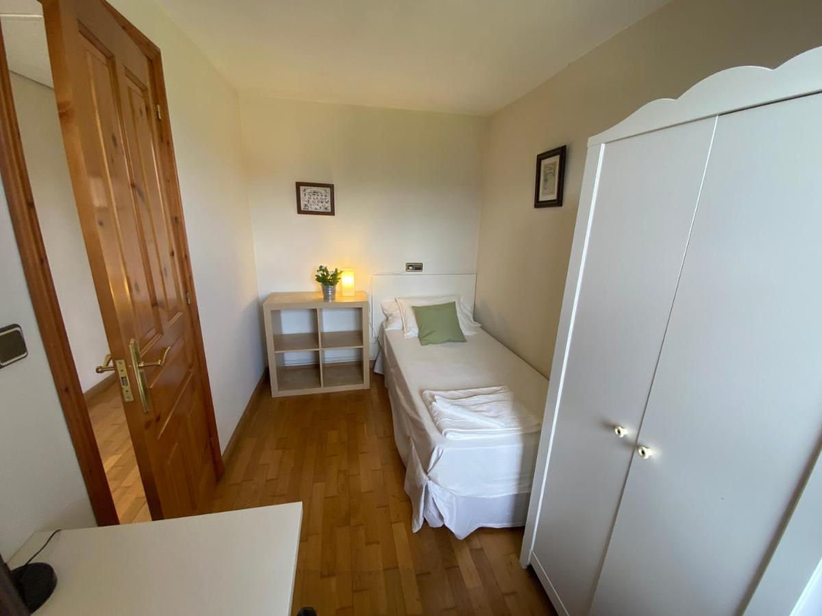 Villa Paraes Nava Esterno foto
