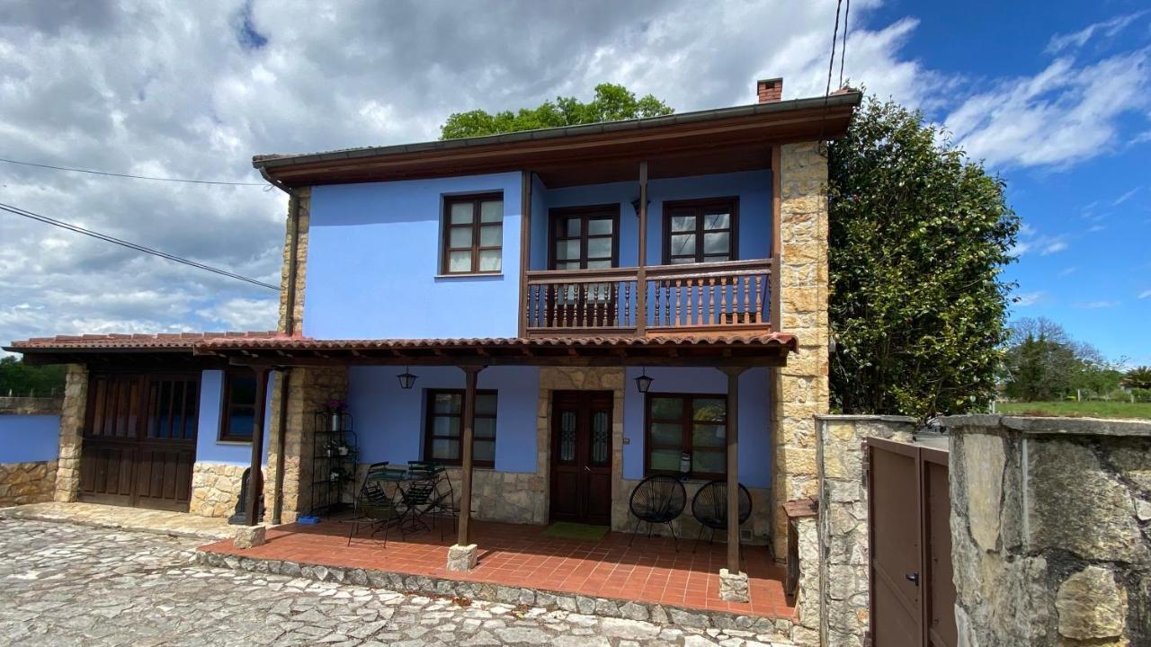 Villa Paraes Nava Esterno foto